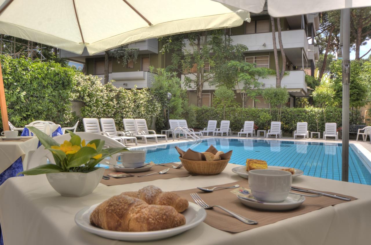Hotel Reggiana Riccione Zewnętrze zdjęcie